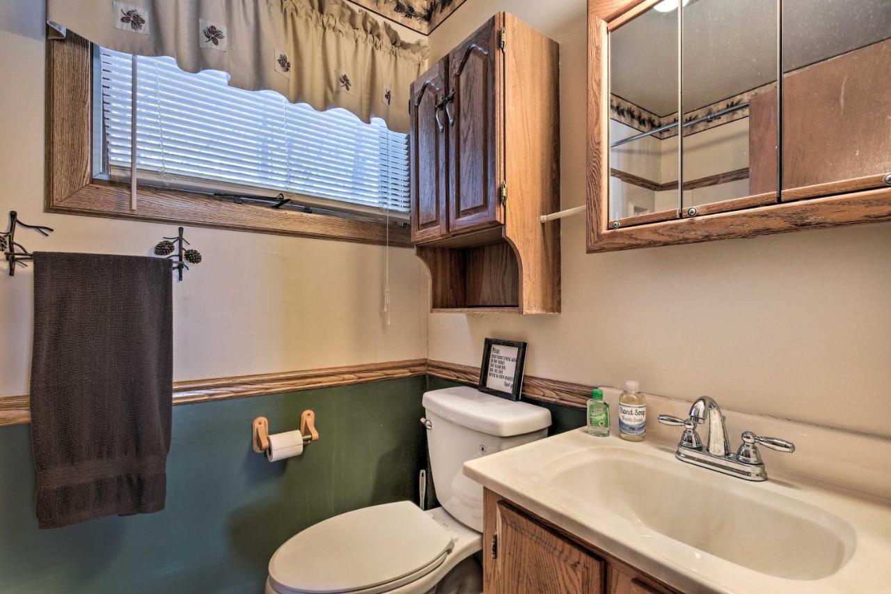 Serene Woodruff Cottage Lakefront Access! Екстер'єр фото