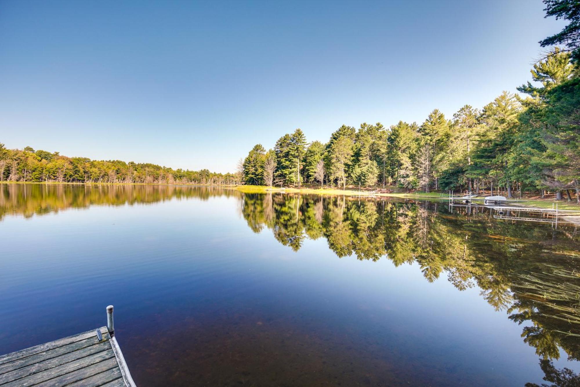 Serene Woodruff Cottage Lakefront Access! Екстер'єр фото